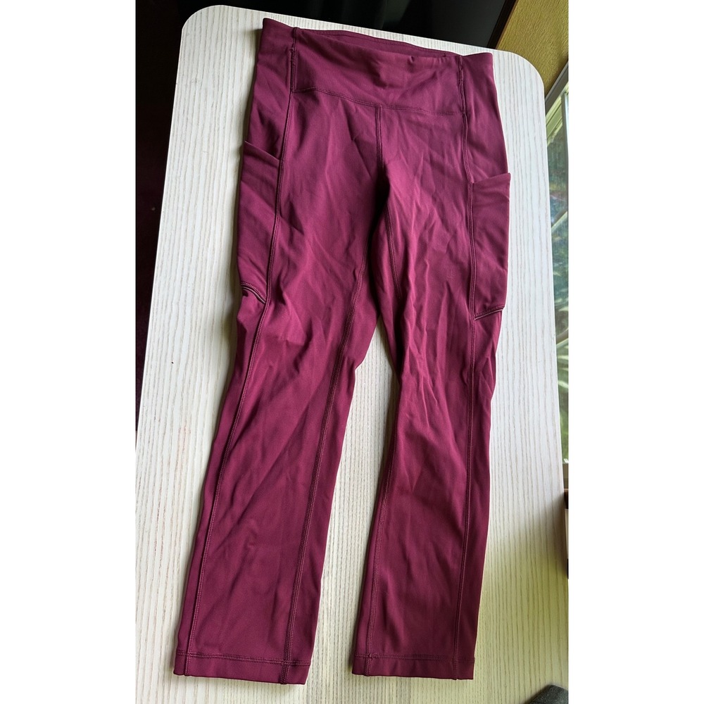 Lululemon Women's Burgundy Maroon Capri‎ Leggings, Size 2 With Pockets - Picture 2 of 5